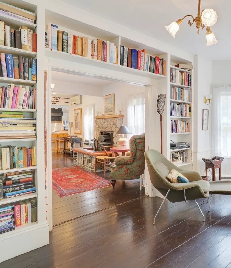 25 Pennacook Avenue Oak Bluffs MA 02557