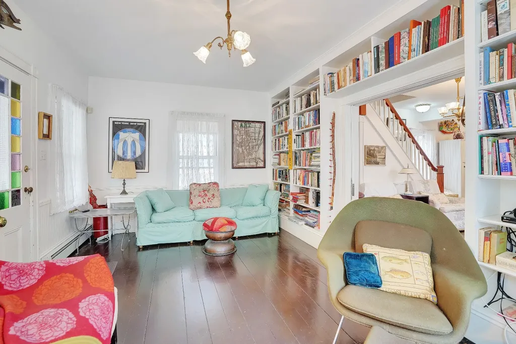 25 Pennacook Avenue Oak Bluffs MA 02557