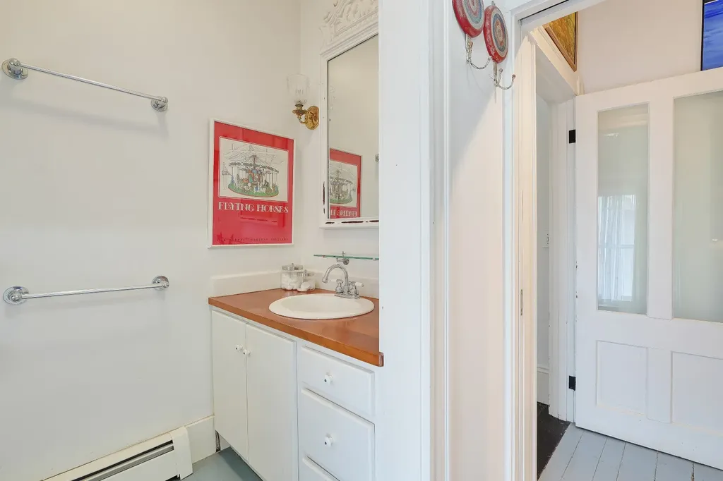 25 Pennacook Avenue Oak Bluffs MA 02557