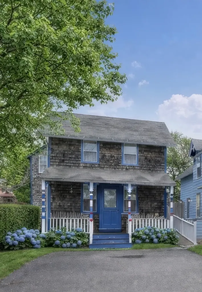 25 Pennacook Avenue Oak Bluffs MA 02557