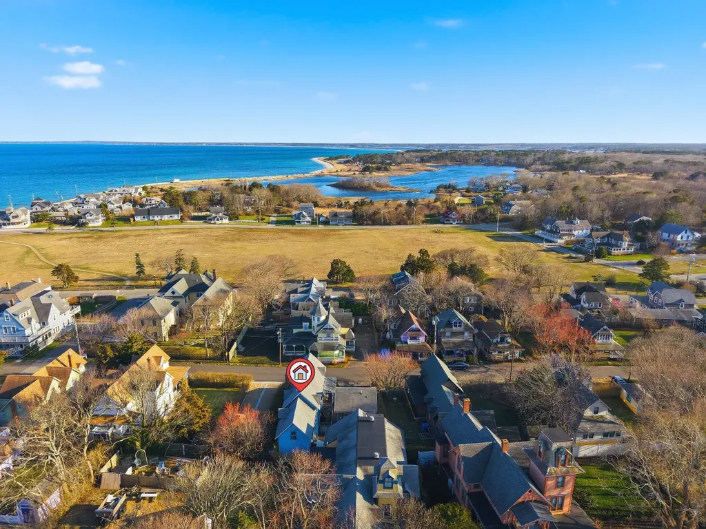 25 Pennacook Avenue Oak Bluffs MA 02557