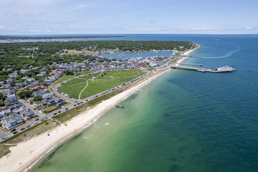 25 Pennacook Avenue Oak Bluffs MA 02557