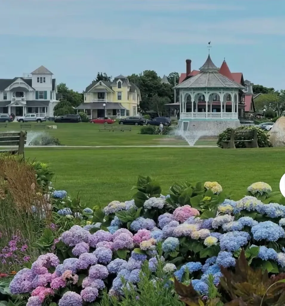 25 Pennacook Avenue Oak Bluffs MA 02557