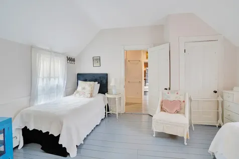 25 Pennacook Avenue Oak Bluffs MA 02557