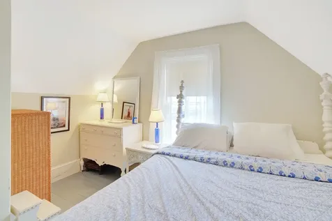 25 Pennacook Avenue Oak Bluffs MA 02557