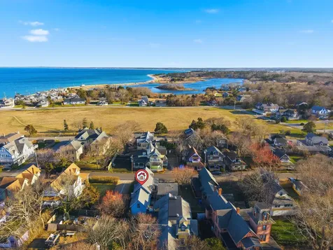 25 Pennacook Avenue Oak Bluffs MA 02557