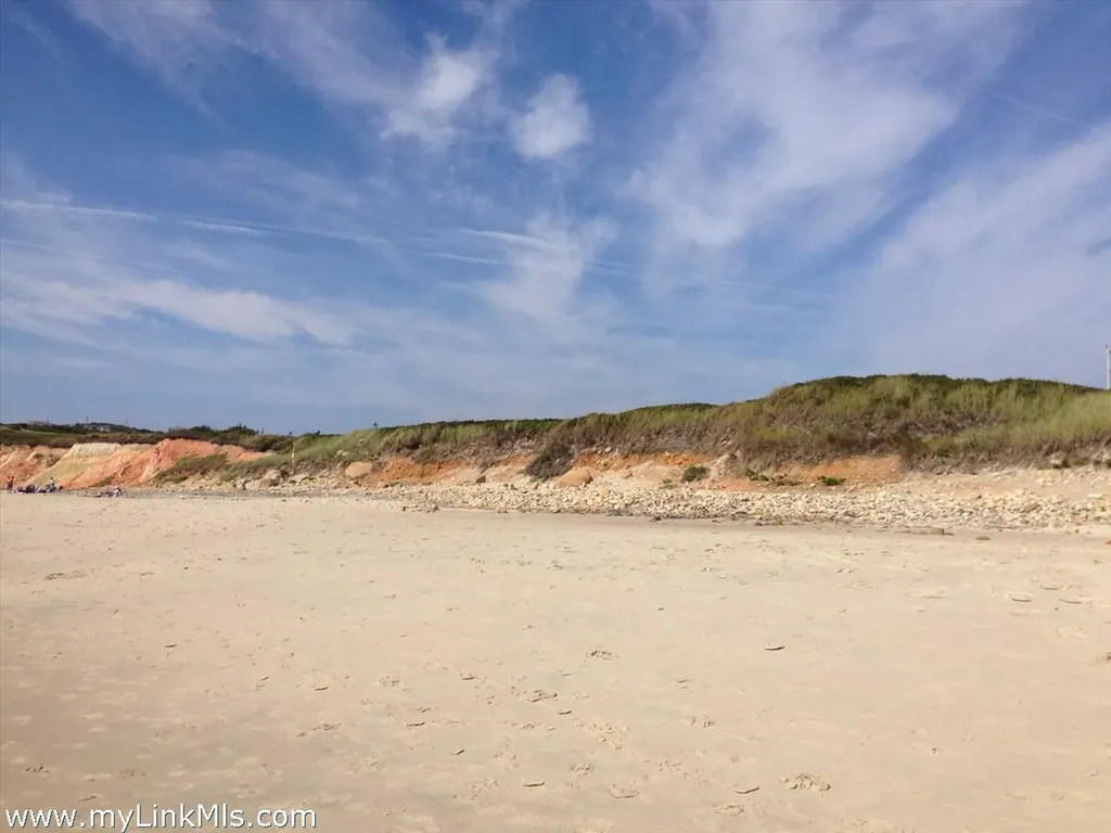 12 Lobsterville Road Aquinnah MA 02535