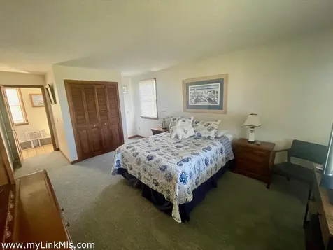 12 Lobsterville Road Aquinnah MA 02535