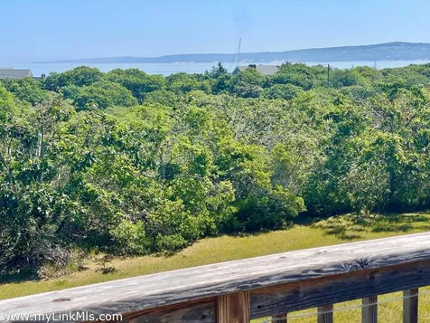 12 Lobsterville Road Aquinnah MA 02535