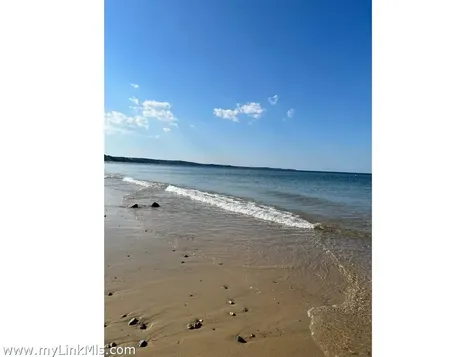 12 Lobsterville Road Aquinnah MA 02535