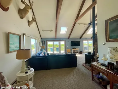 12 Lobsterville Road Aquinnah MA 02535
