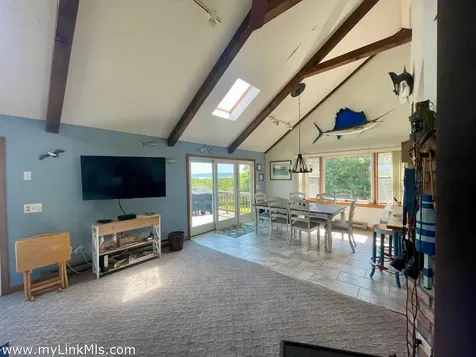 12 Lobsterville Road Aquinnah MA 02535