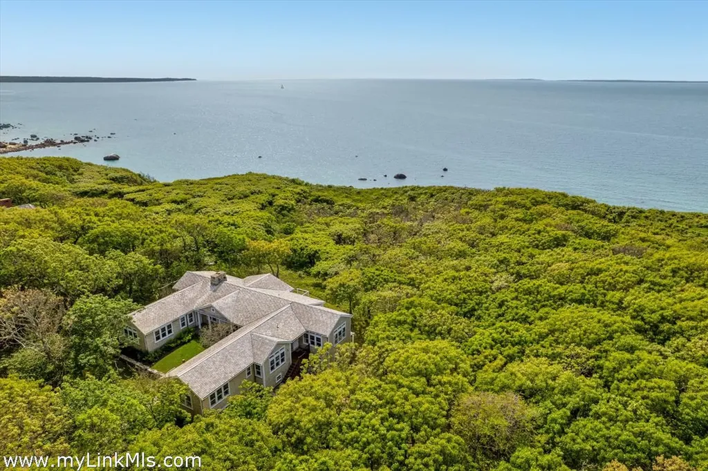 78 Hammett Road Chilmark MA 02535