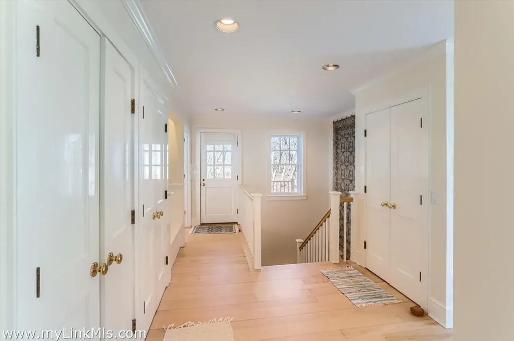 78 Hammett Road Chilmark MA 02535