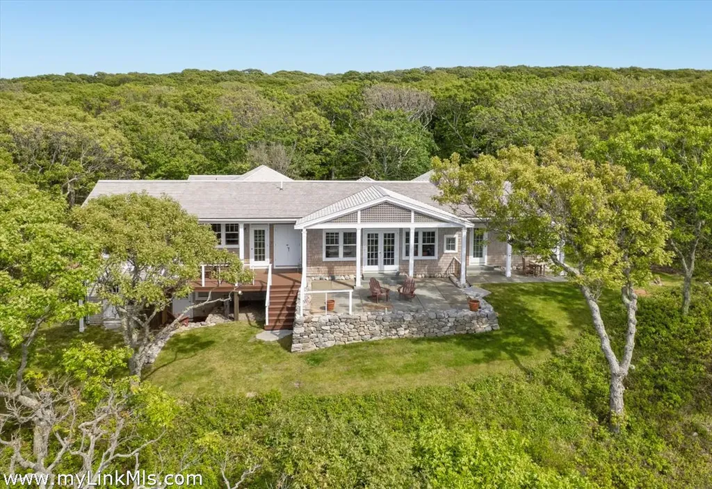 78 Hammett Road Chilmark MA 02535