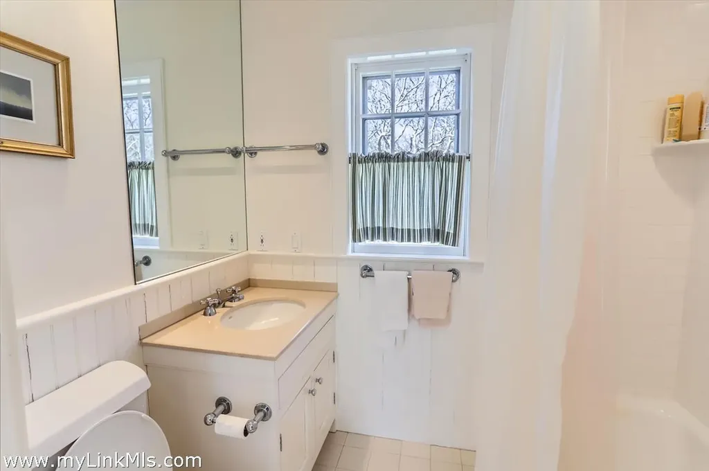 78 Hammett Road Chilmark MA 02535