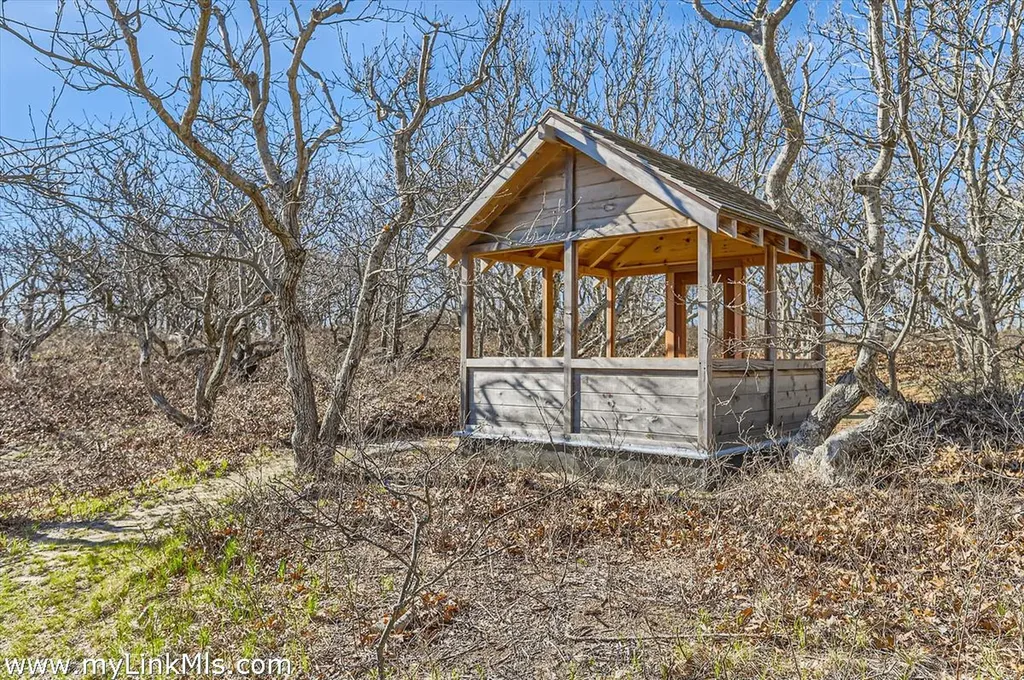 78 Hammett Road Chilmark MA 02535