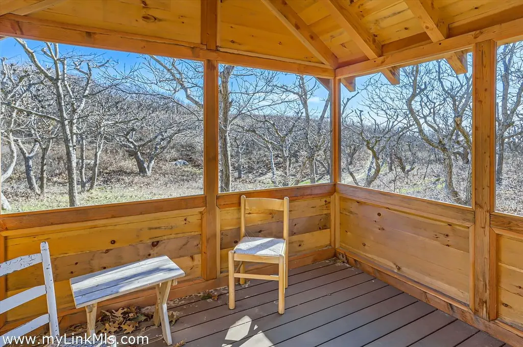 78 Hammett Road Chilmark MA 02535