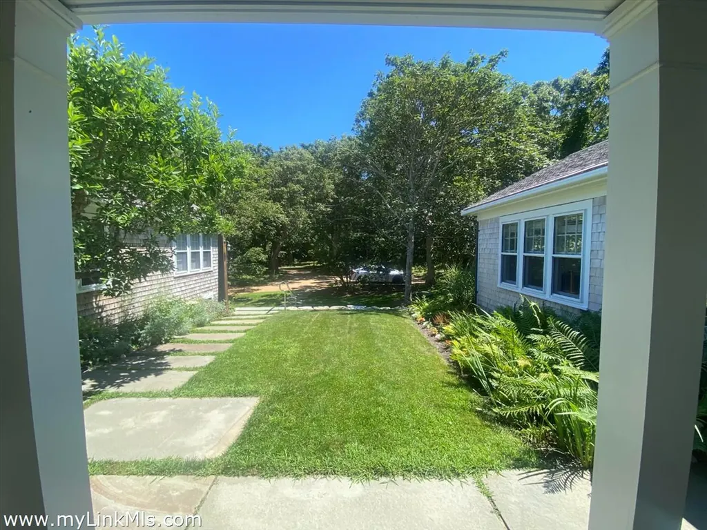 78 Hammett Road Chilmark MA 02535