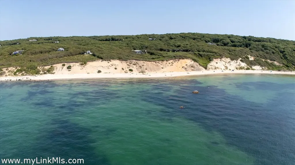 78 Hammett Road Chilmark MA 02535