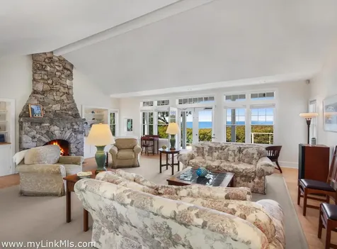 78 Hammett Road Chilmark MA 02535