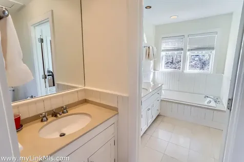 78 Hammett Road Chilmark MA 02535