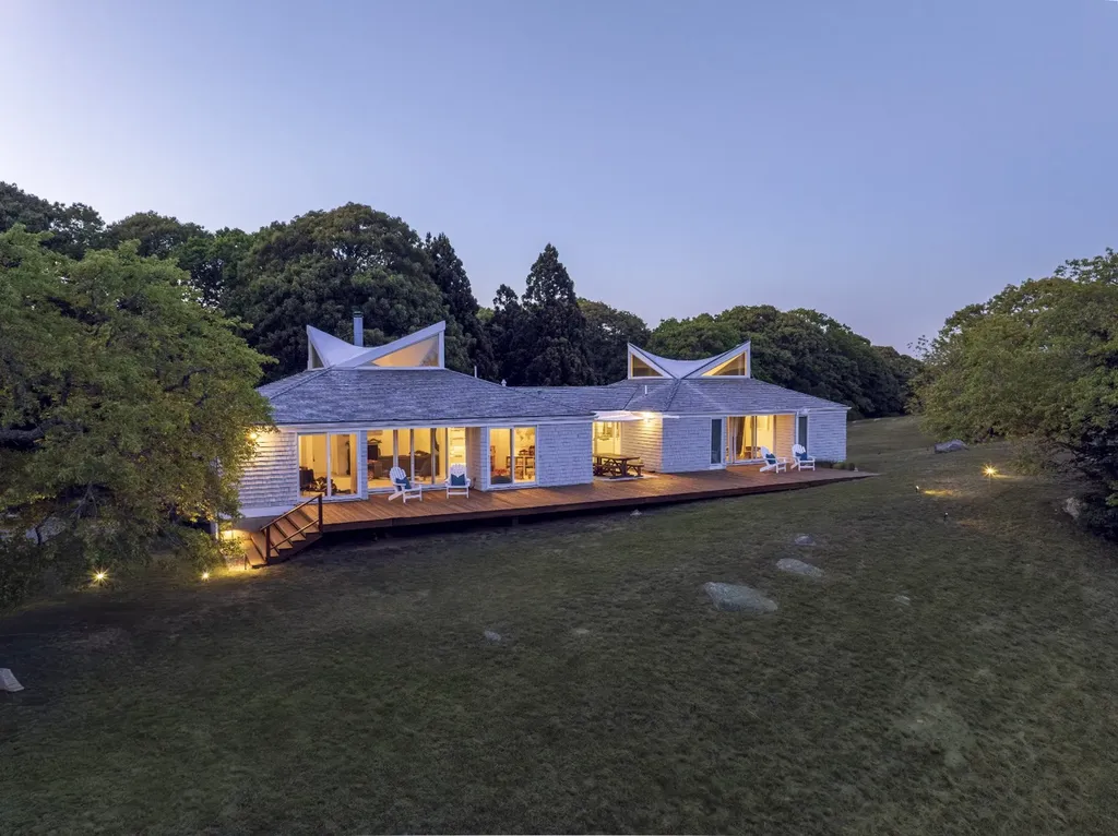 44 Cencelle Chilmark MA 02535