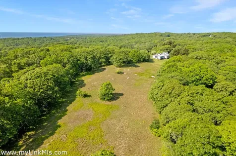 44 Cencelle Chilmark MA 02535