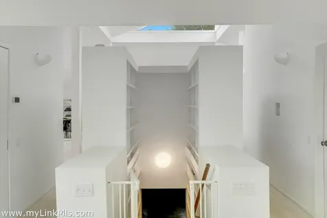44 Cencelle Chilmark MA 02535