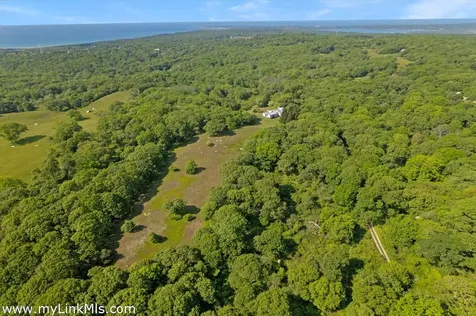 44 Cencelle Chilmark MA 02535