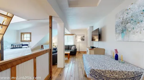 37 Circuit Avenue Oak Bluffs MA 02557