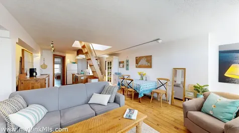 37 Circuit Avenue Oak Bluffs MA 02557