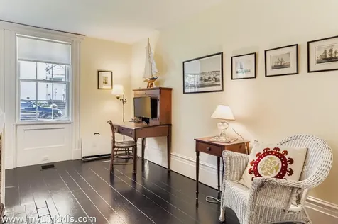 27 Spring Street Vineyard Haven MA 02568