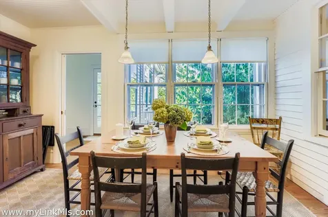 27 Spring Street Vineyard Haven MA 02568