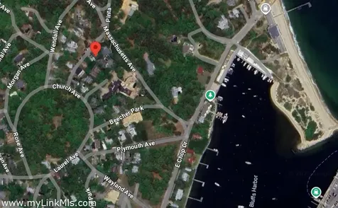 17 John Wesley Avenue Oak Bluffs MA 02557