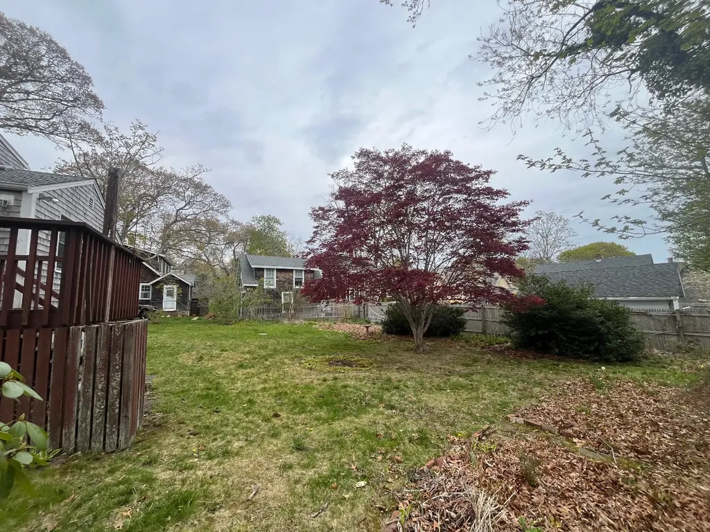 119 North William Street Vineyard Haven MA 02568