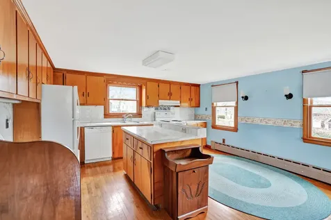 119 North William Street Vineyard Haven MA 02568