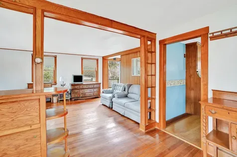 119 North William Street Vineyard Haven MA 02568