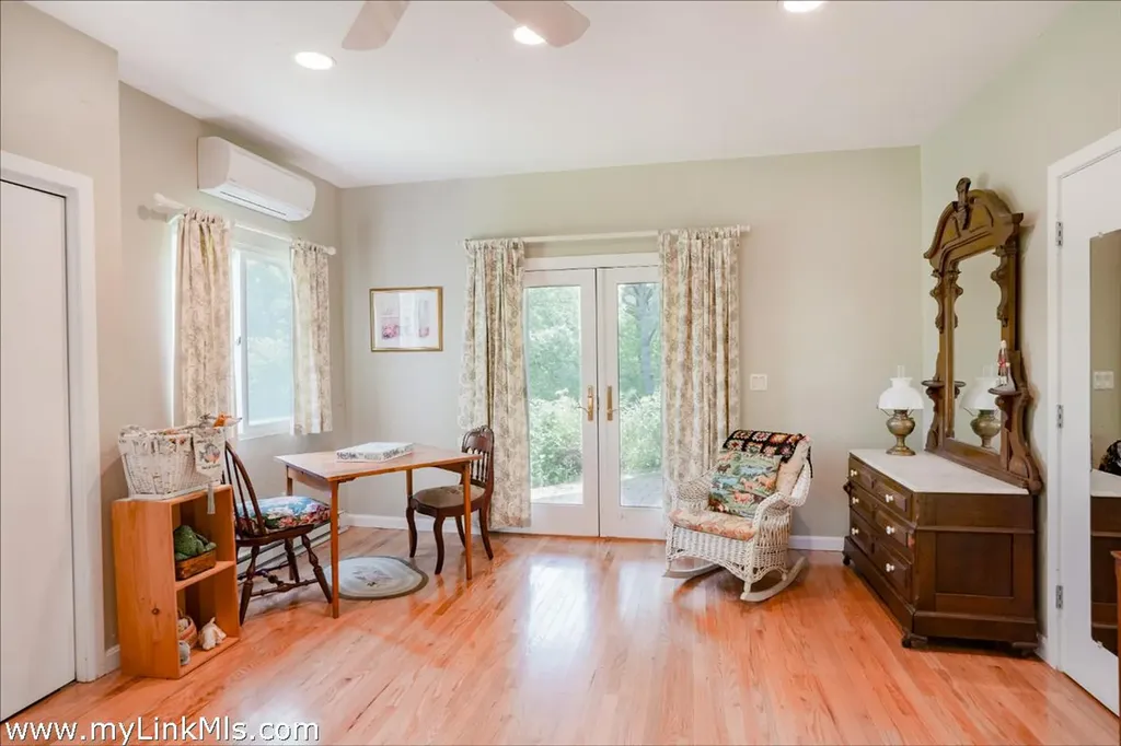 50 Hidden Cove Road Oak Bluffs MA 02557