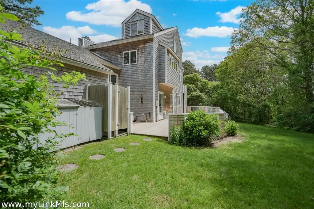 50 Hidden Cove Road Oak Bluffs MA 02557