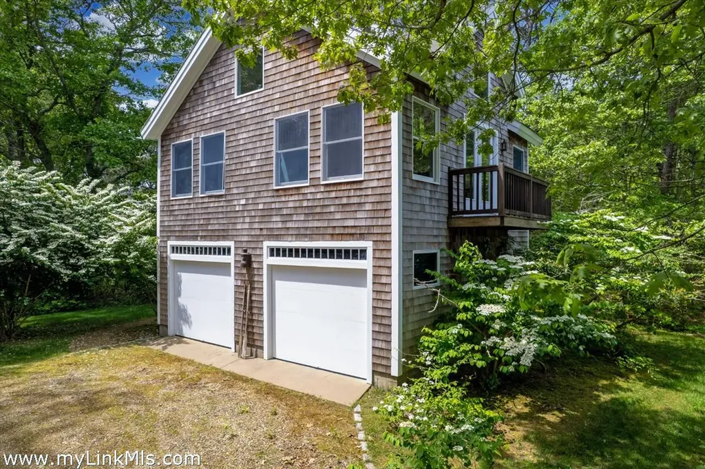 50 Hidden Cove Road Oak Bluffs MA 02557