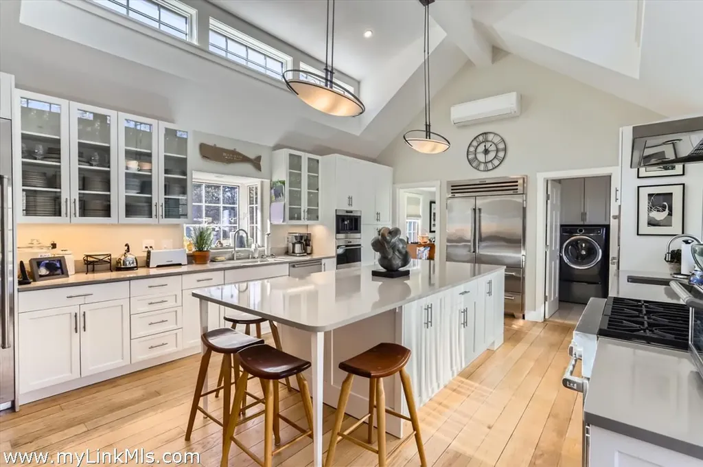20 Edson Forest Road West Tisbury MA 02575