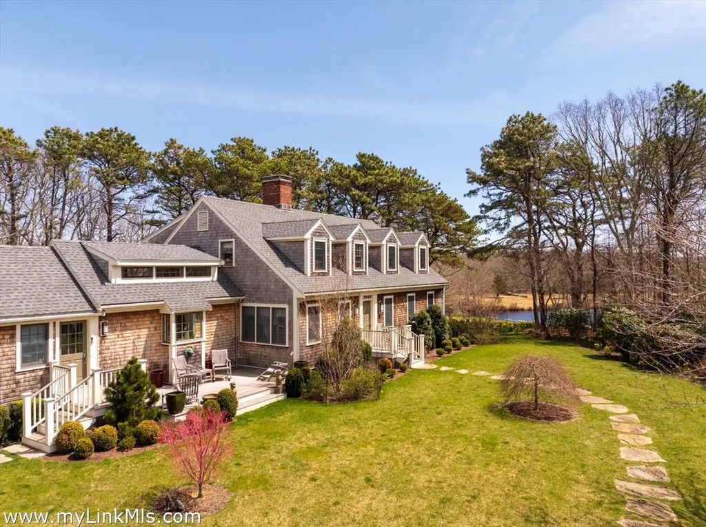 20 Edson Forest Road West Tisbury MA 02575