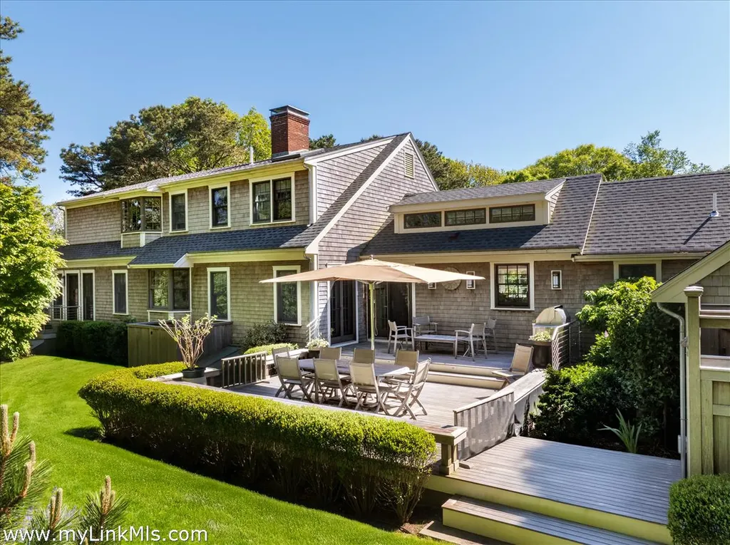 20 Edson Forest Road West Tisbury MA 02575
