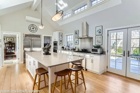 20 Edson Forest Road West Tisbury MA 02575