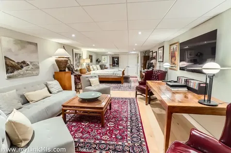 20 Edson Forest Road West Tisbury MA 02575