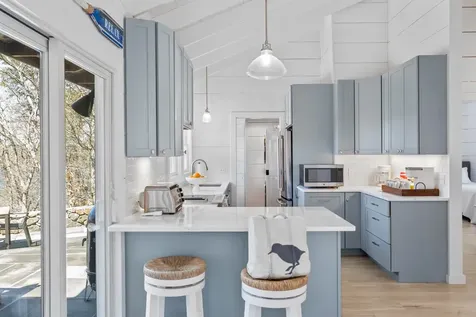 309 Barnes Road Oak Bluffs MA 02557