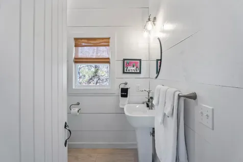 309 Barnes Road Oak Bluffs MA 02557