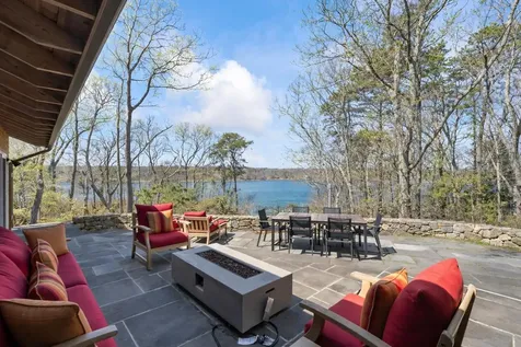 309 Barnes Road Oak Bluffs MA 02557