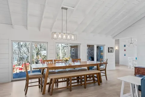 309 Barnes Road Oak Bluffs MA 02557